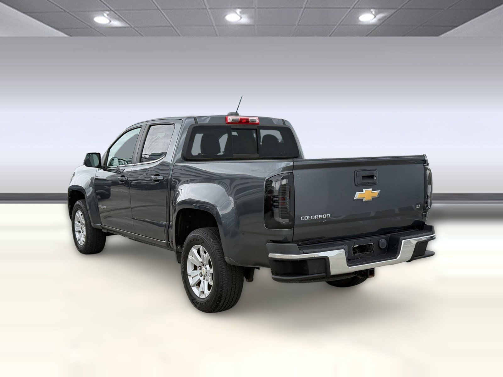 Used 2016 Chevrolet Colorado LT w/ LT Convenience Package image 3