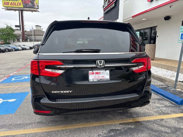 Used 2021 Honda Odyssey Touring image 4