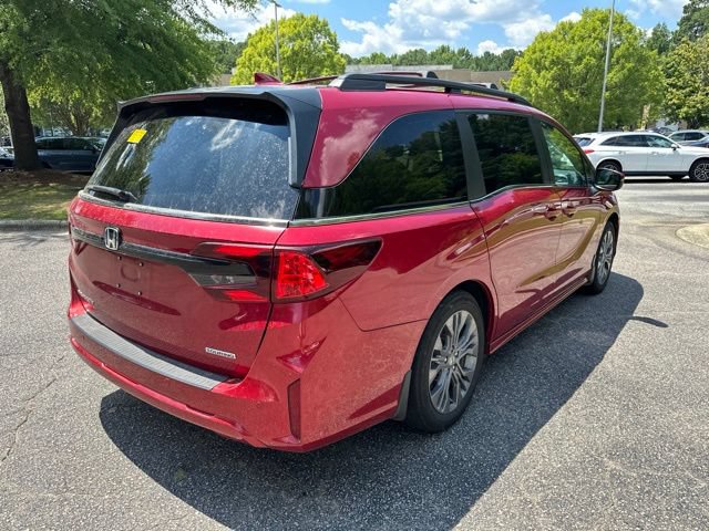 Used 2025 Honda Odyssey Touring image 5