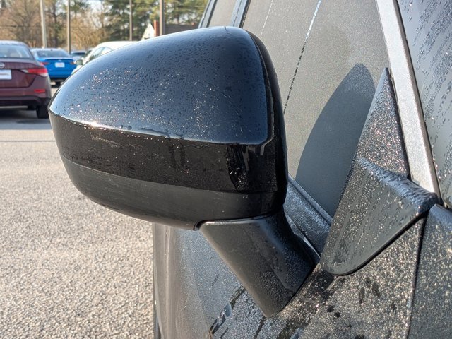 Used 2023 Nissan Rogue SV w/ SV Premium B Package image 11