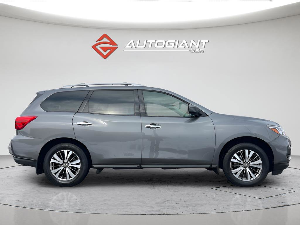 Used 2019 Nissan Pathfinder S image 9