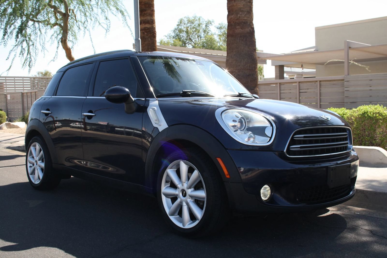 Used 2015 MINI Cooper Countryman FWD image 3