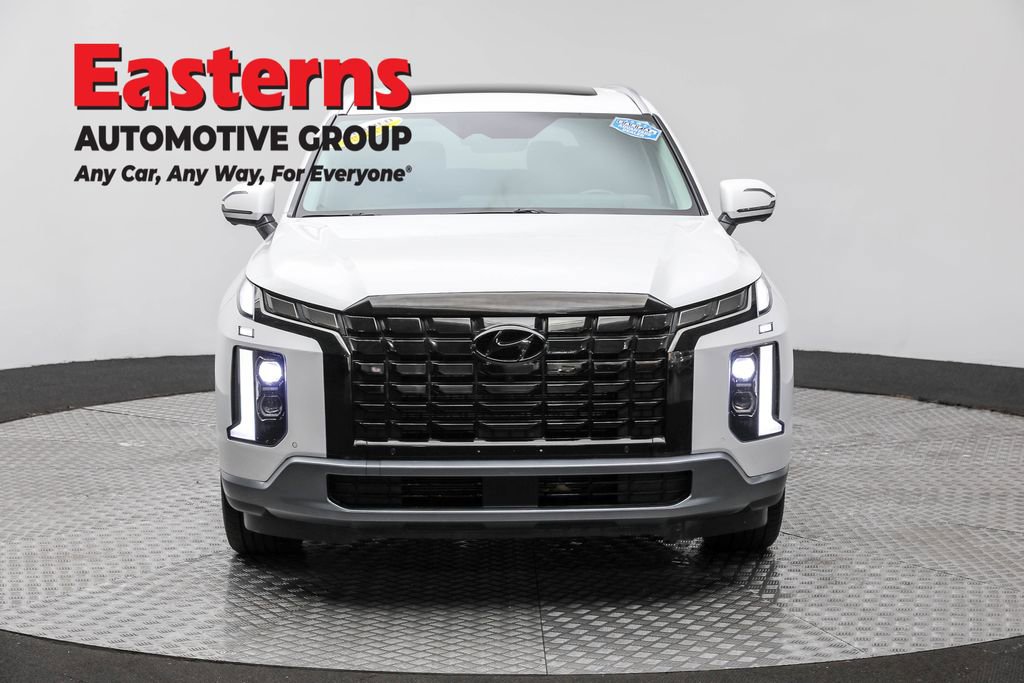Used 2023 Hyundai Palisade Limited image 2