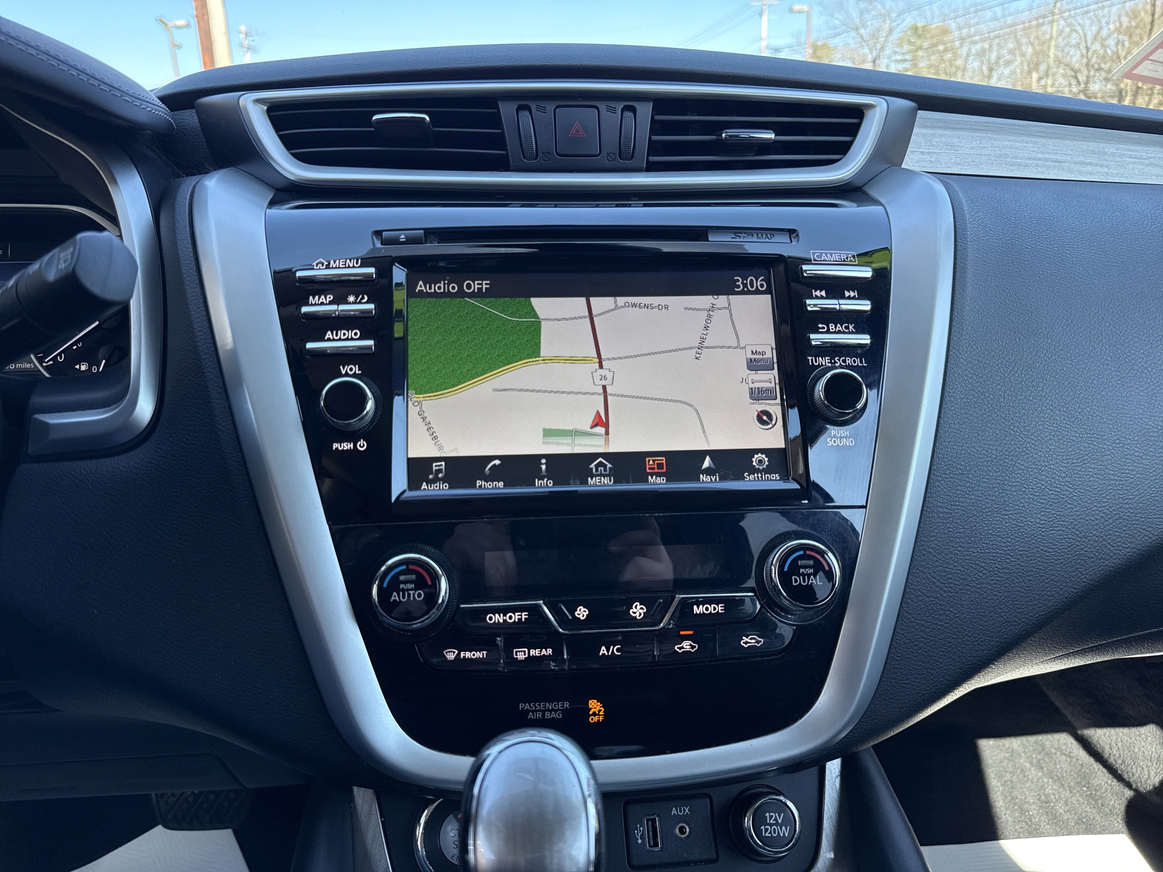 Used 2018 Nissan Murano SV image 25