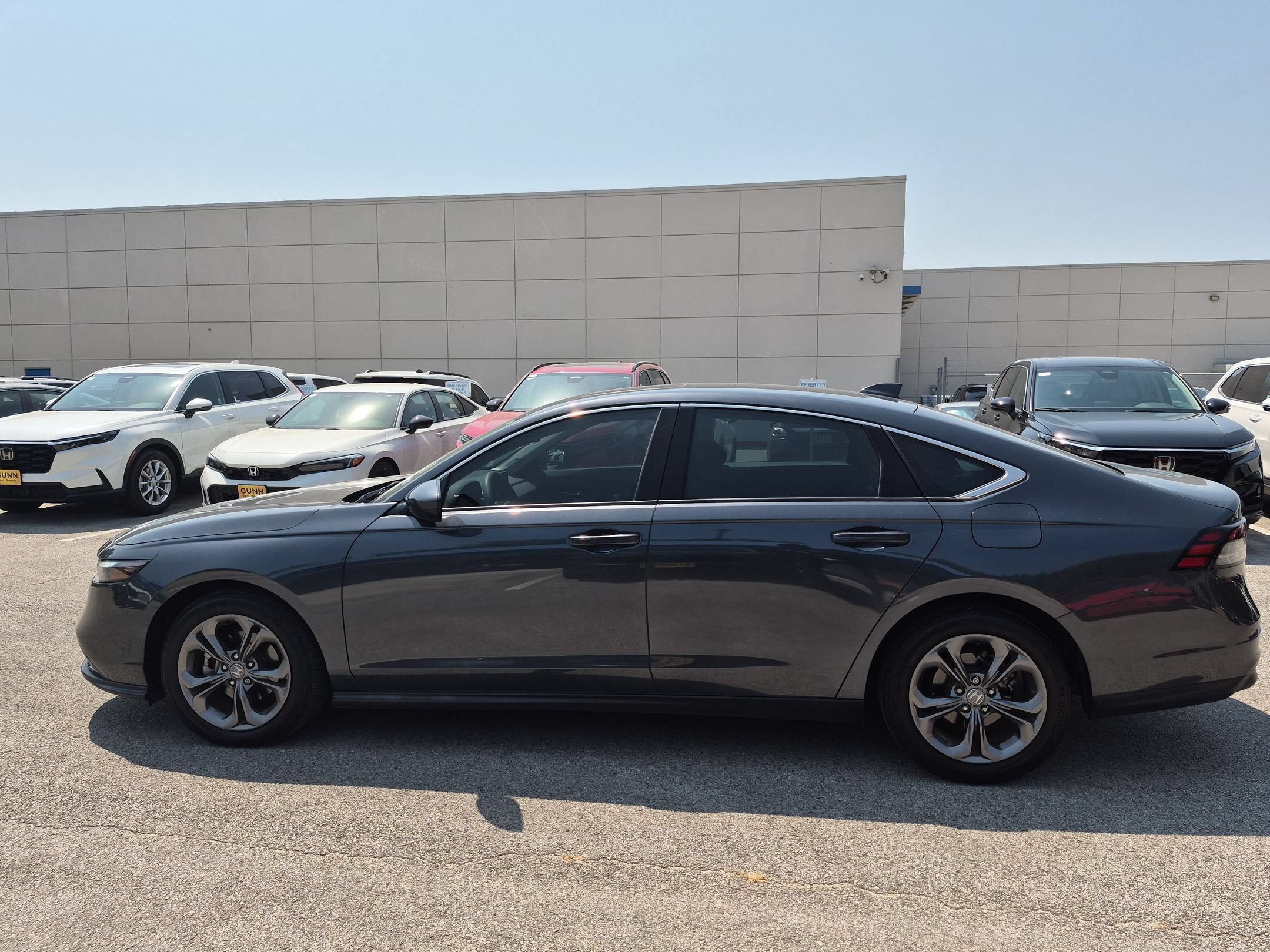 Used 2023 Honda Accord EX image 6