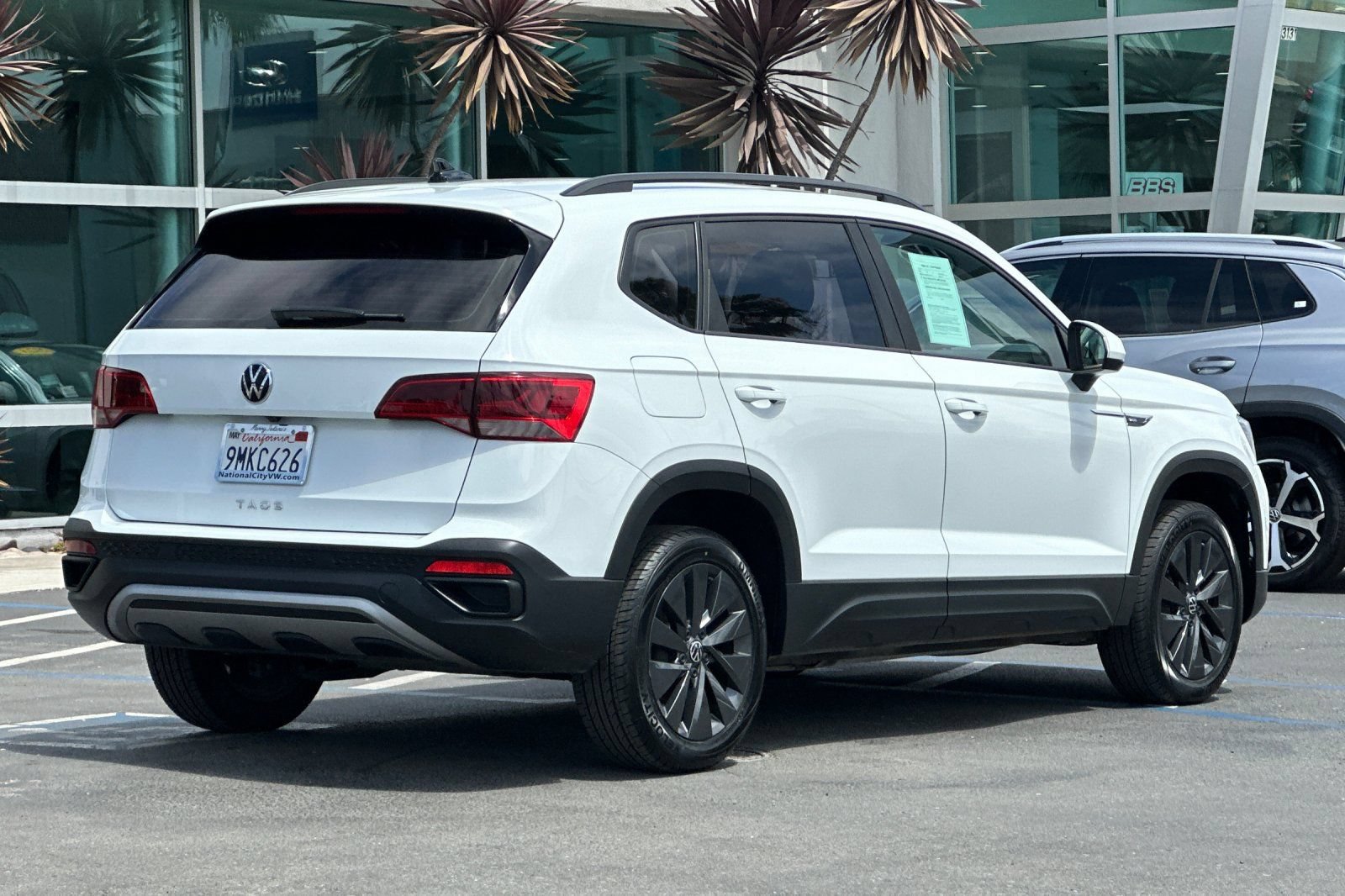 Used 2024 Volkswagen Taos S FWD image 4