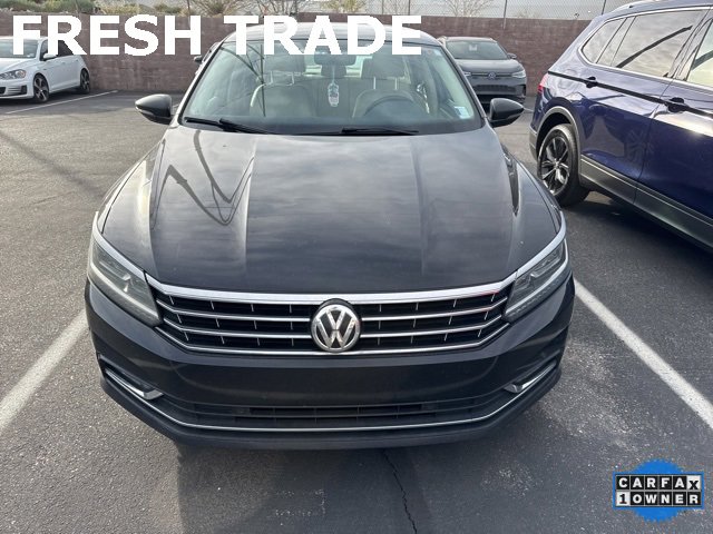 Used 2018 Volkswagen Passat 2.0T SE image 4