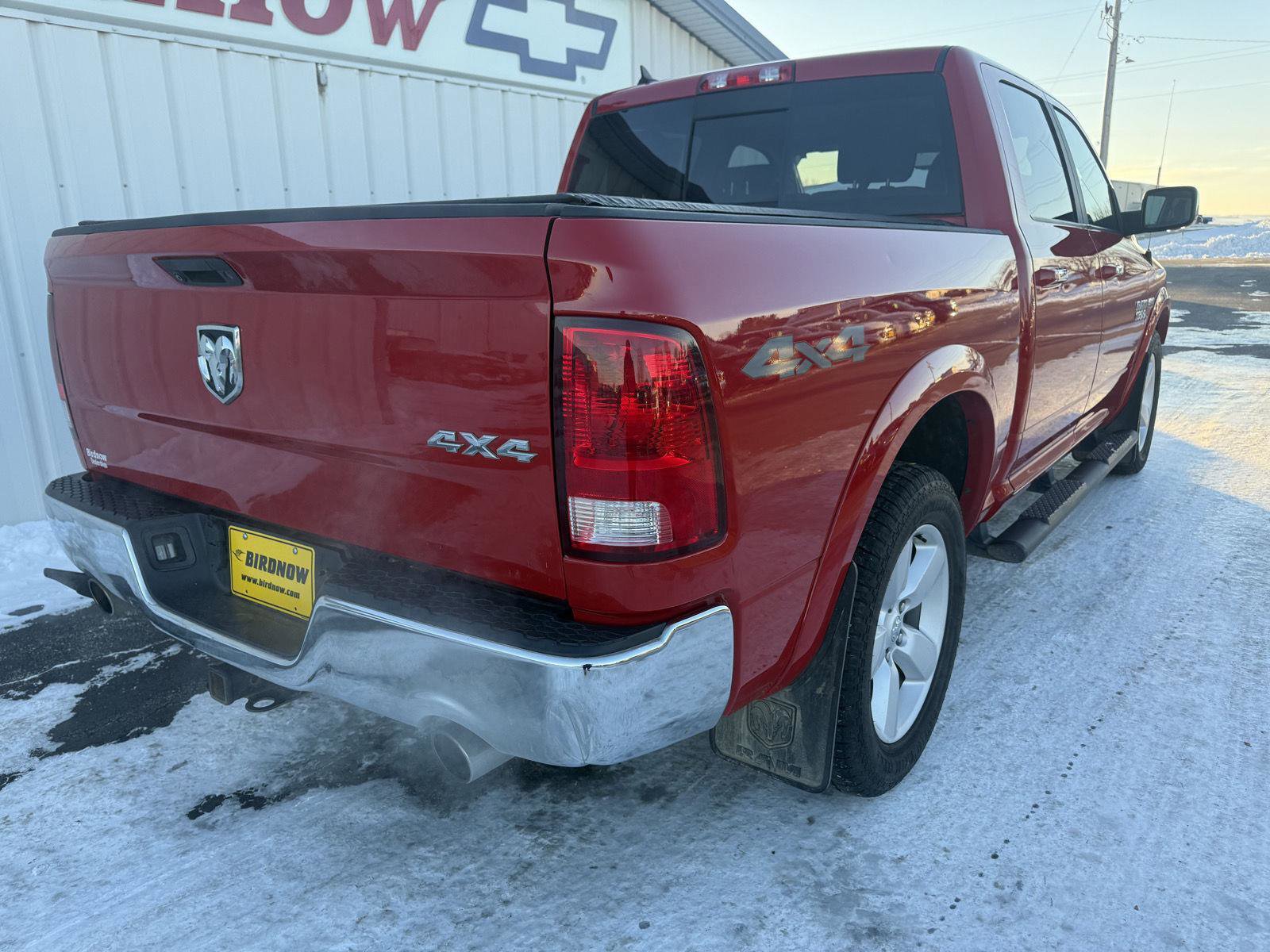 Used 2018 RAM 1500 SLT image 3
