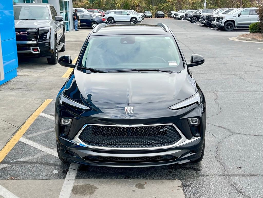 Used 2024 Buick Encore GX Sport Touring image 11