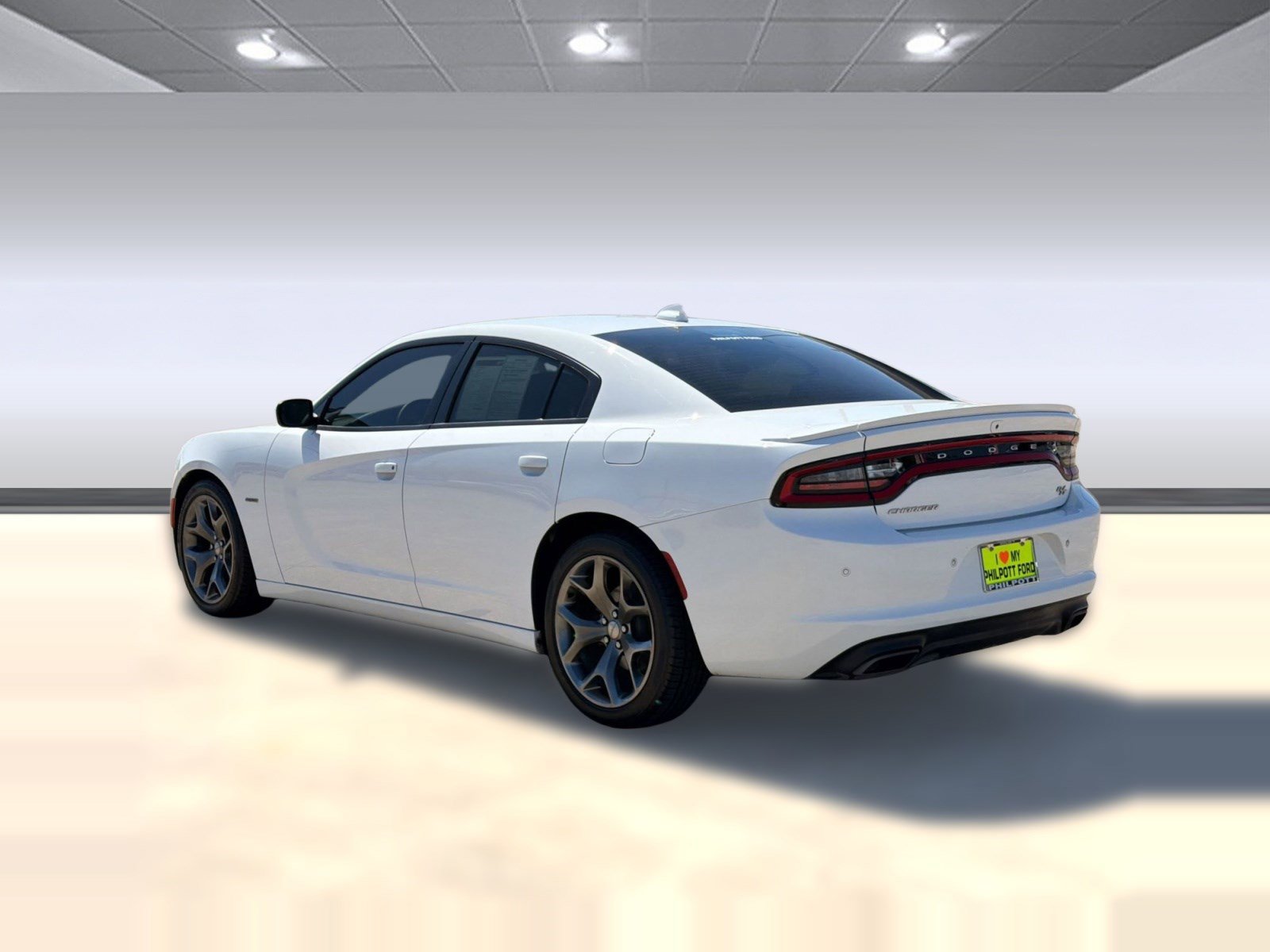 Used 2015 Dodge Charger R/T w/ Plus Group image 3