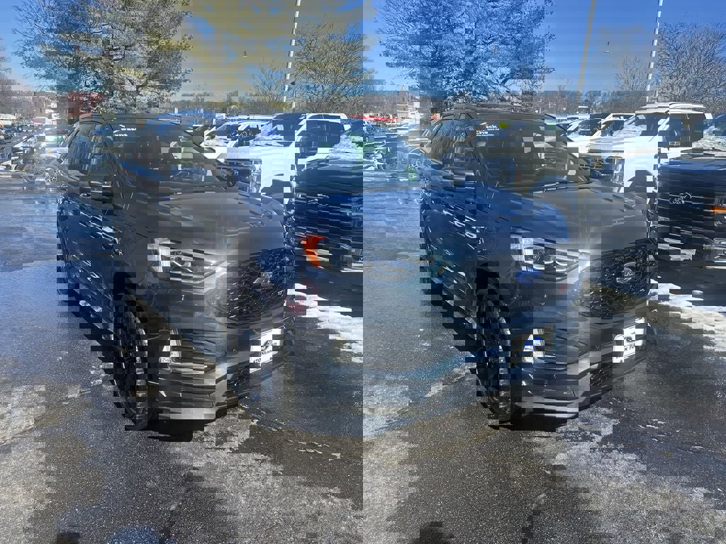 Used 2023 Ford Edge ST w/ Equipment Group 401A image 3