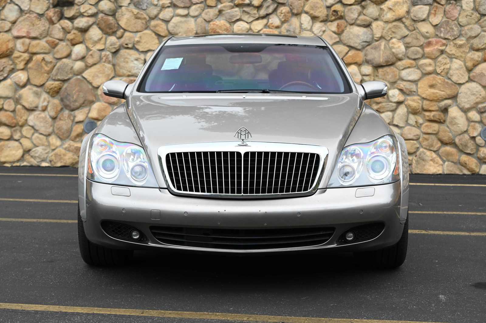 Used 2005 Maybach 57 RWD image 2