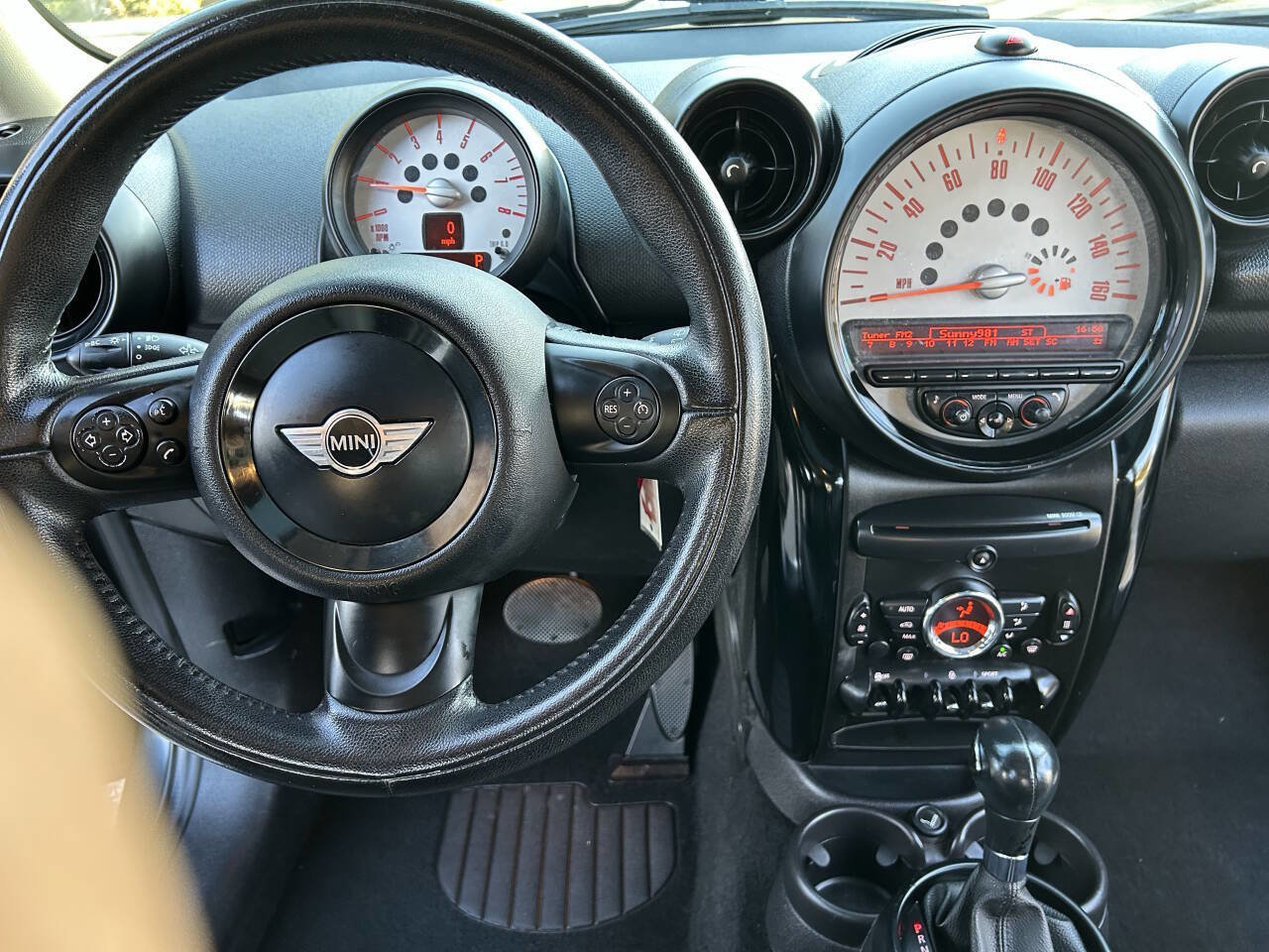 Used 2013 MINI Cooper Countryman Cooper 4dr Crossover image 19