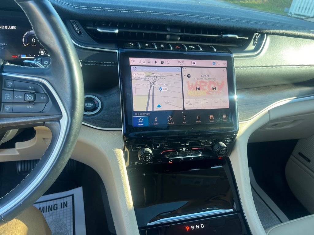 Used 2022 Jeep Grand Cherokee L Limited image 18