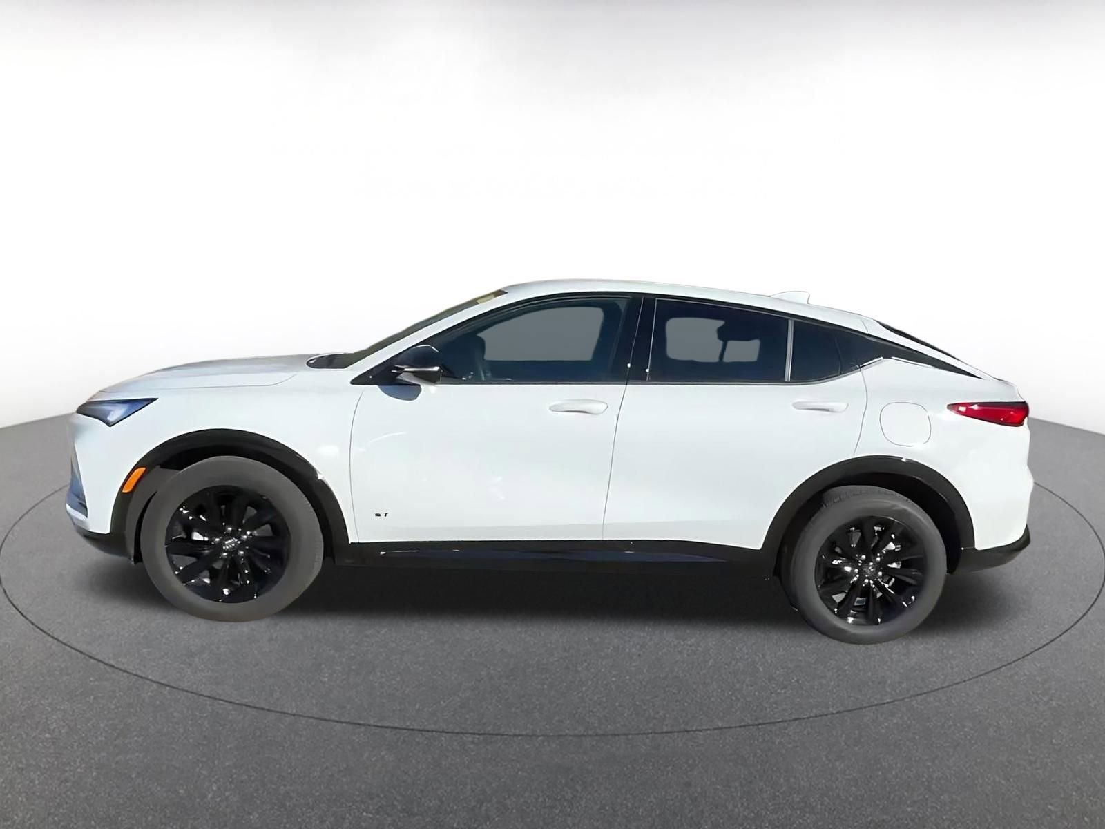 Used 2025 Buick Envista Sport Touring image 9