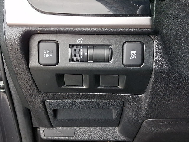 Used 2018 Subaru Forester 2.5i Premium w/ Popular Package #3A AWD/4WD image 25