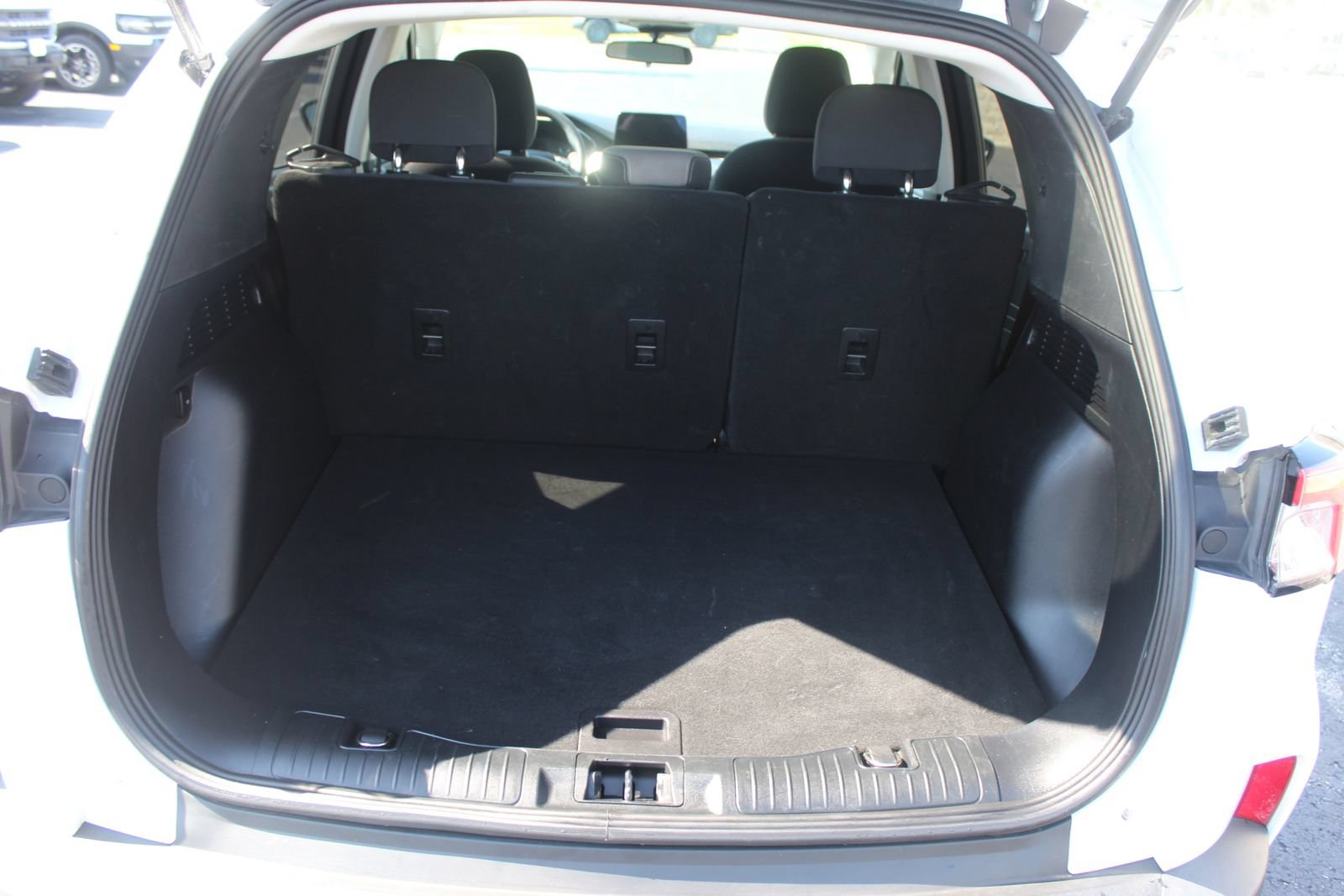 Used 2022 Ford Escape SE FWD image 17