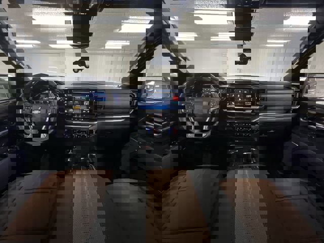 Certified 2025 Chevrolet Silverado 1500 High Country image 21