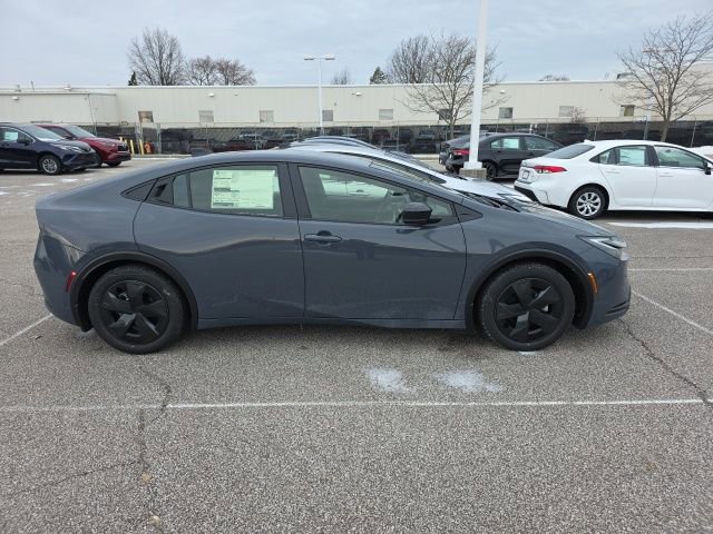 New 2026 Toyota Prius LE FWD image 4
