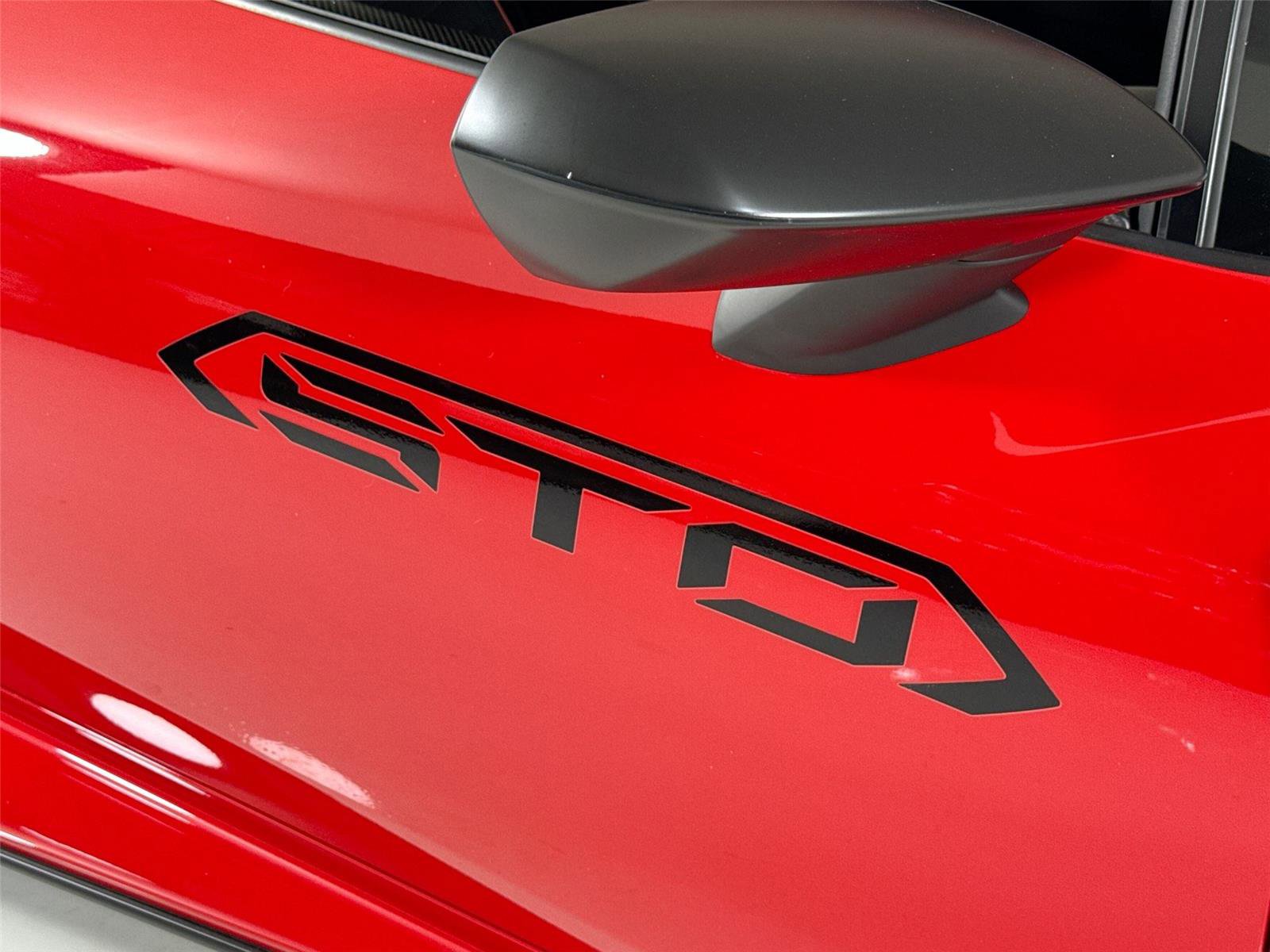 Used 2022 Lamborghini Huracan STO RWD image 39