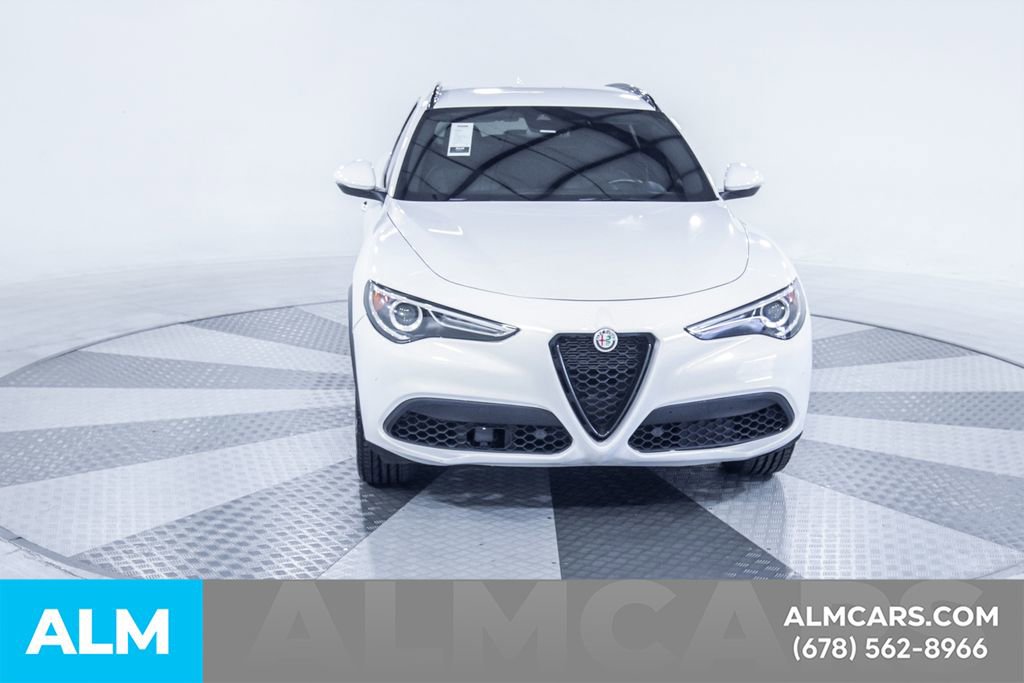 Used 2022 Alfa Romeo Stelvio Sprint image 15
