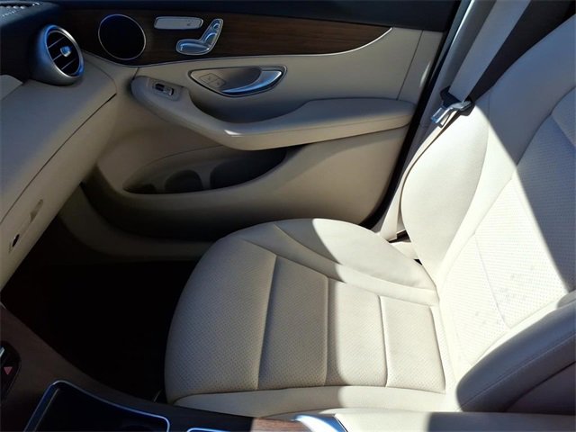 Used 2022 Mercedes-Benz GLC 300 GLC 300 image 24