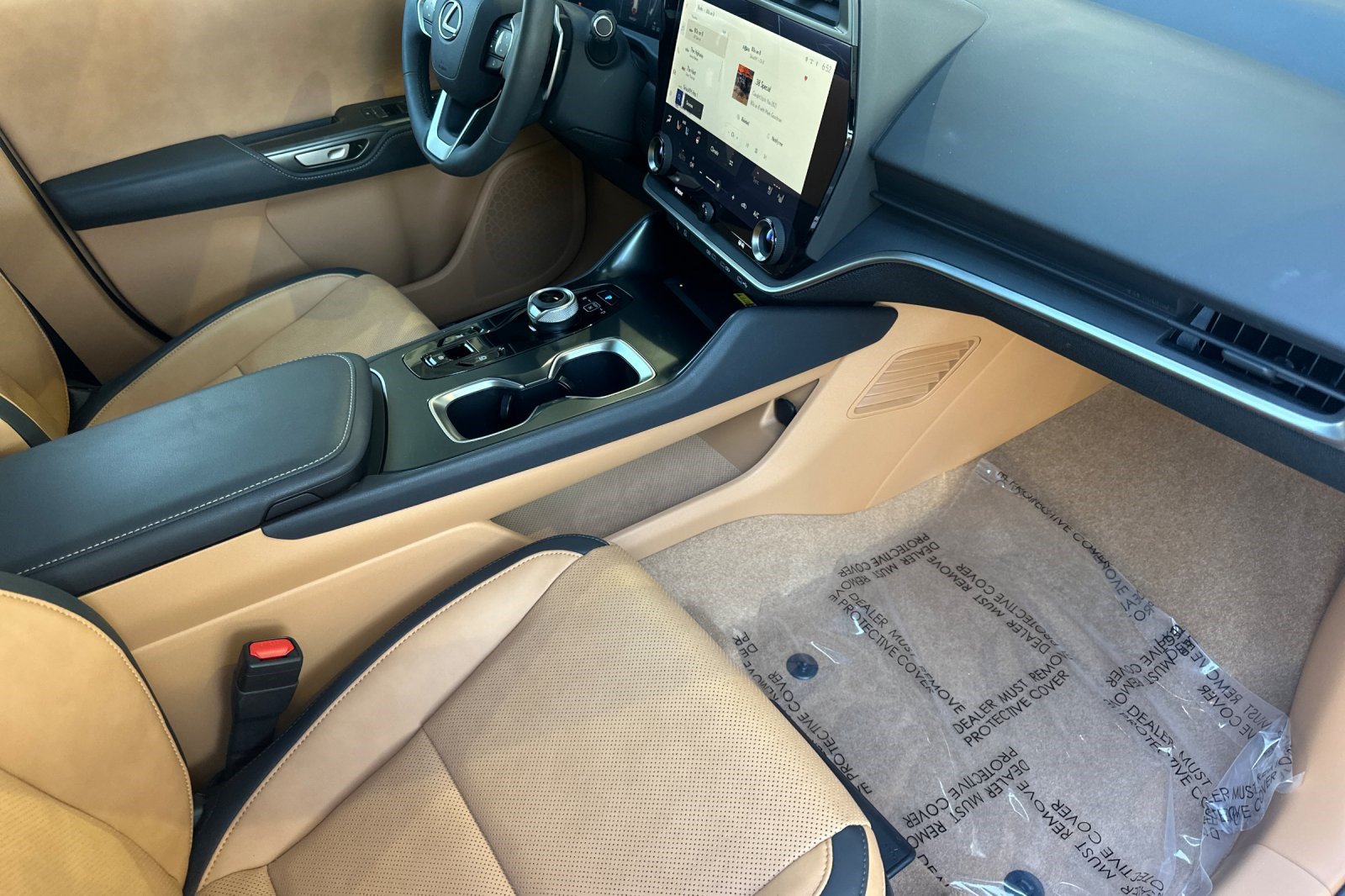 Certified 2023 Lexus RZ 450e Premium w/ Technology Package AWD/4WD image 20
