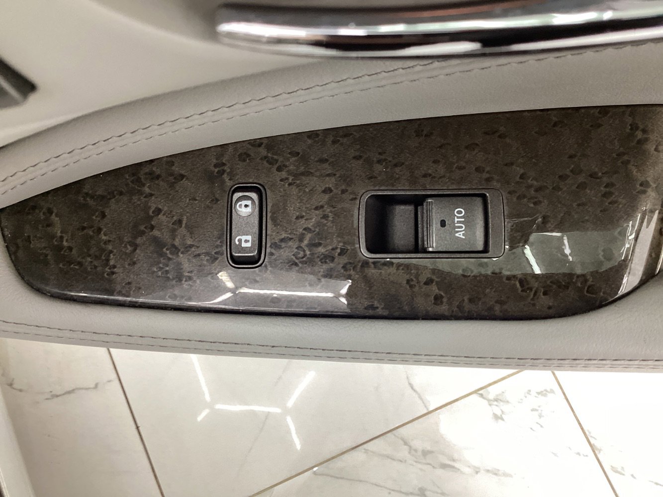 Used 2008 Lexus LS 460 L RWD image 39