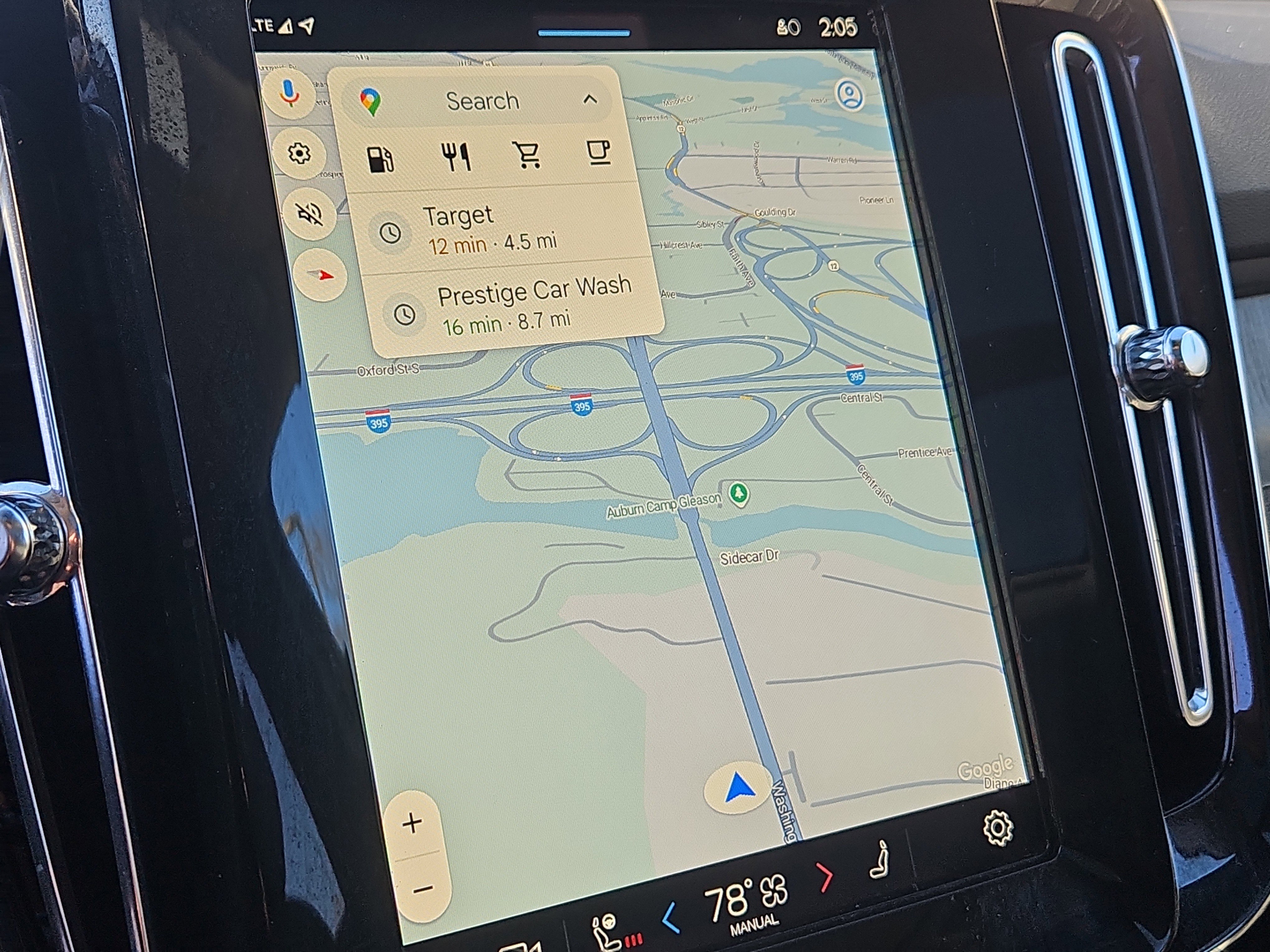 Used 2025 Volvo XC40 B5 Plus w/ Protection Package Premier image 10