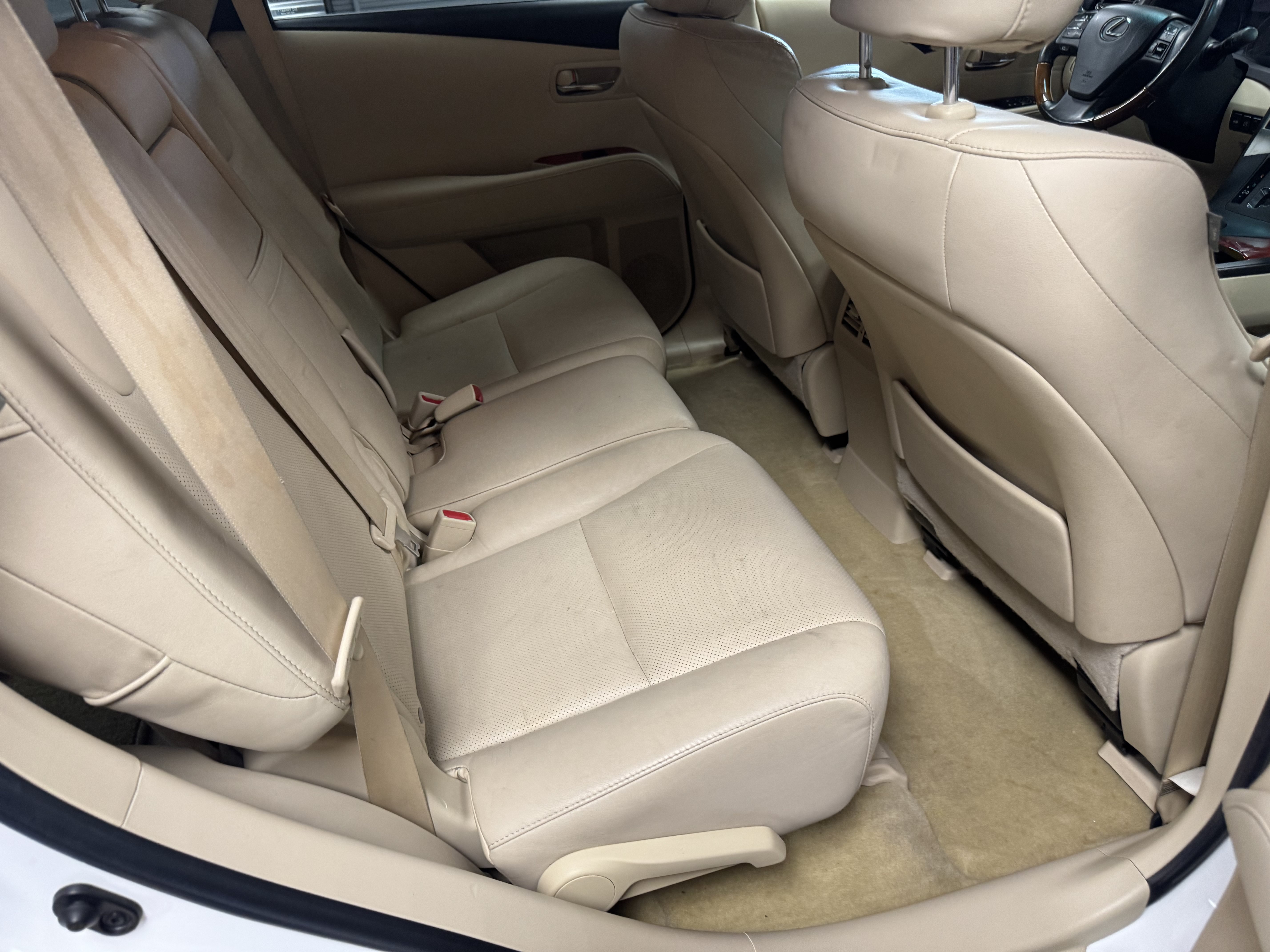 Used 2010 Lexus RX 350 2WD w/ Luxury Pkg image 14