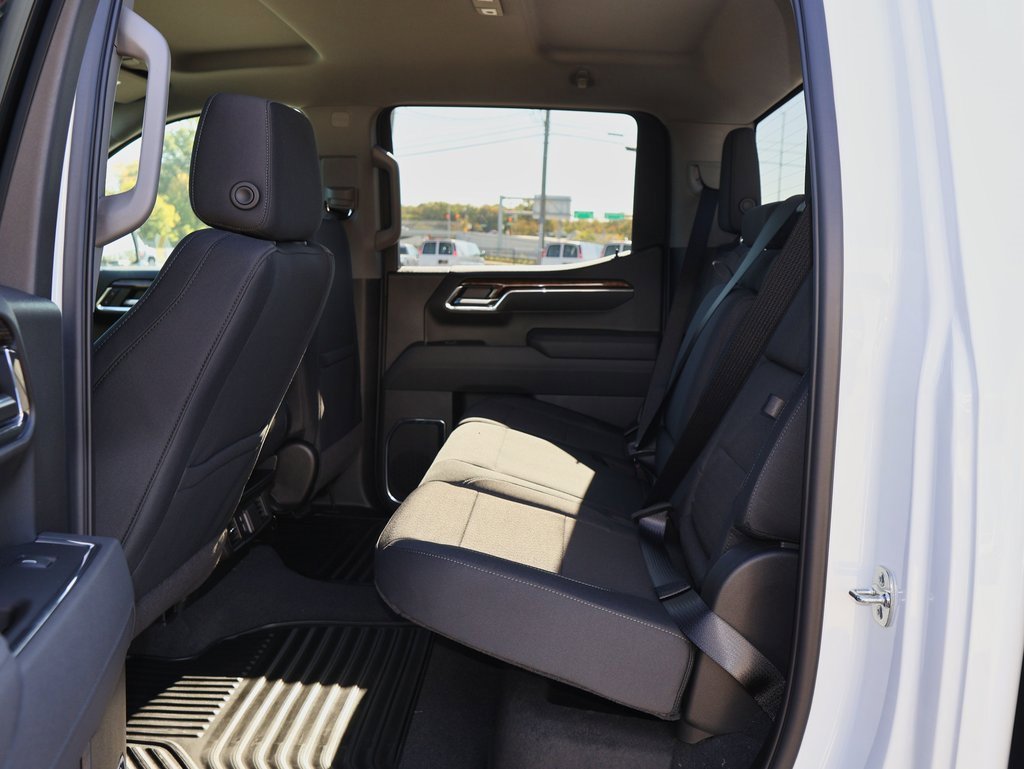 New 2026 GMC Sierra 1500 Elevation image 13