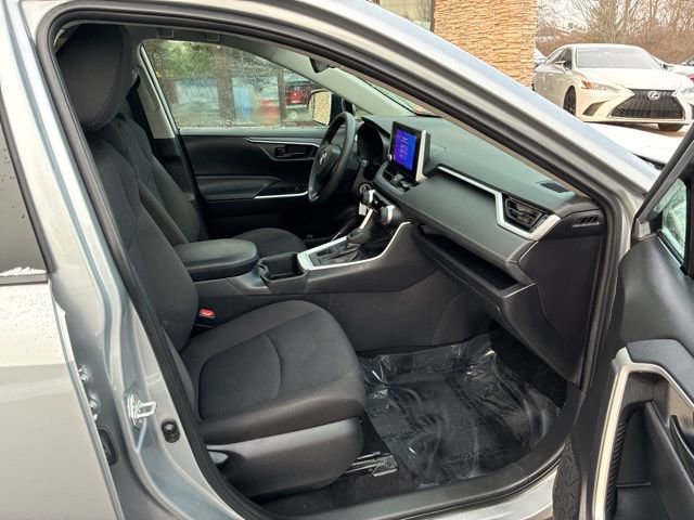 Used 2024 Toyota RAV4 LE image 13