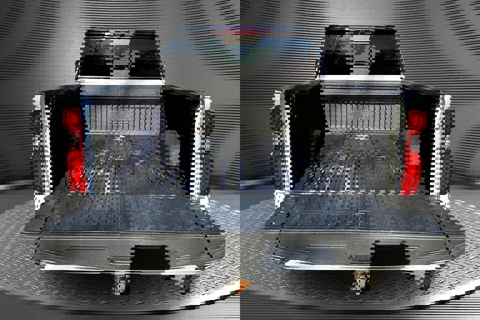 Certified 2024 Chevrolet Silverado 3500 High Country w/ High Country Premium Package image 7