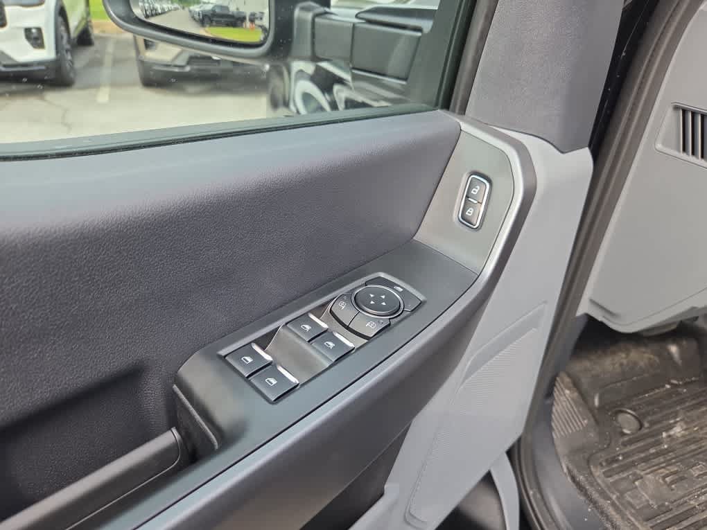 New 2026 Ford F350 XLT AWD/4WD image 28