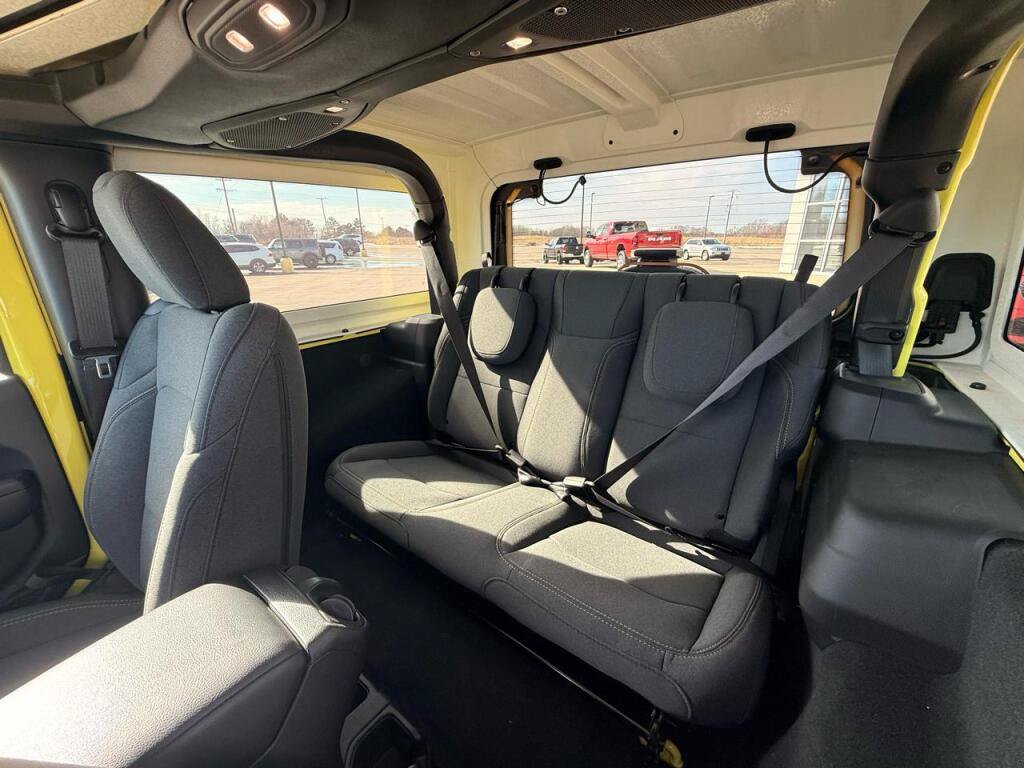 Used 2024 Jeep Wrangler Sport AWD/4WD image 13