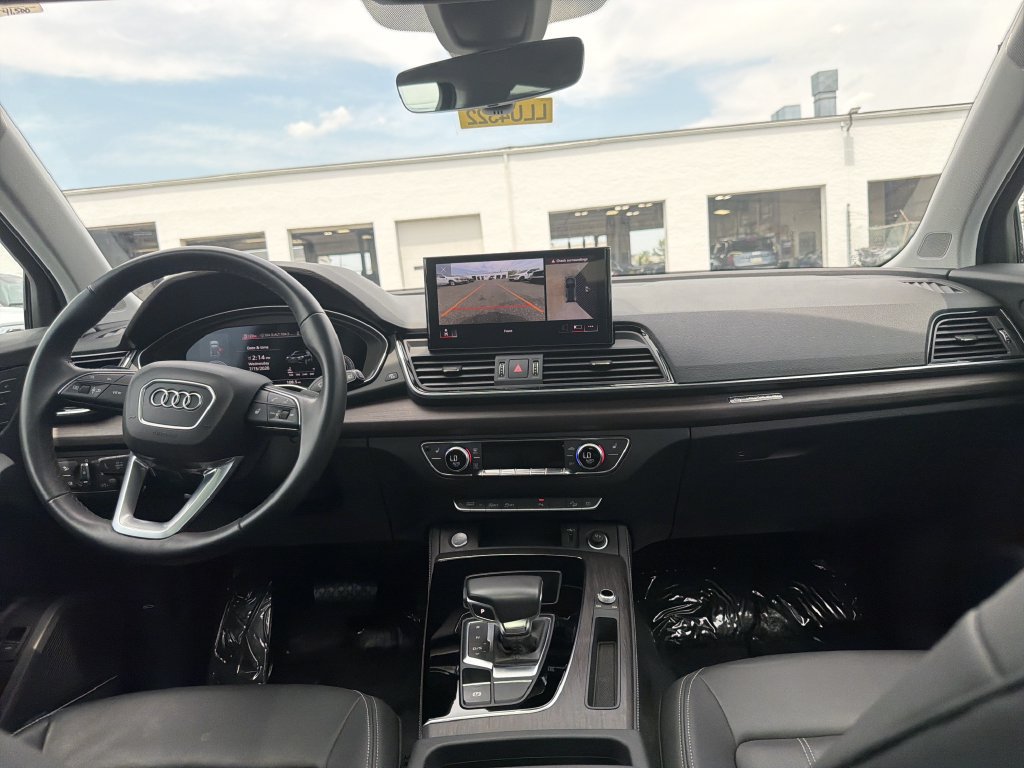 Used 2023 Audi Q5 2.0T Premium Plus w/ Premium Plus Package AWD/4WD image 18