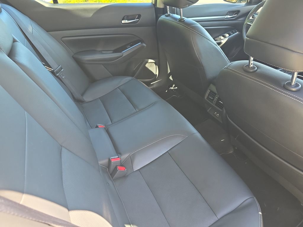 Used 2024 Nissan Altima 2.5 SL AWD/4WD image 17