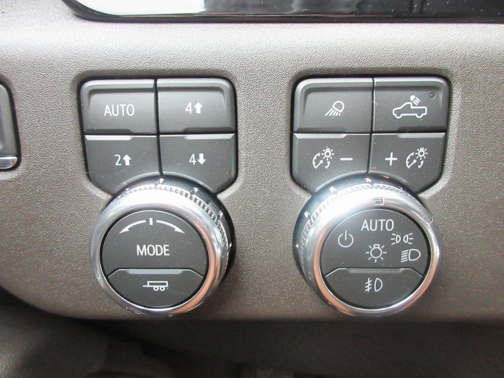 New 2026 GMC Sierra 3500 SLT w/ SLT Premium Package image 18