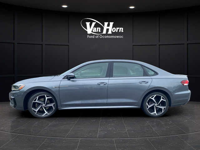 Used 2020 Volkswagen Passat 2.0T R-Line FWD image 4