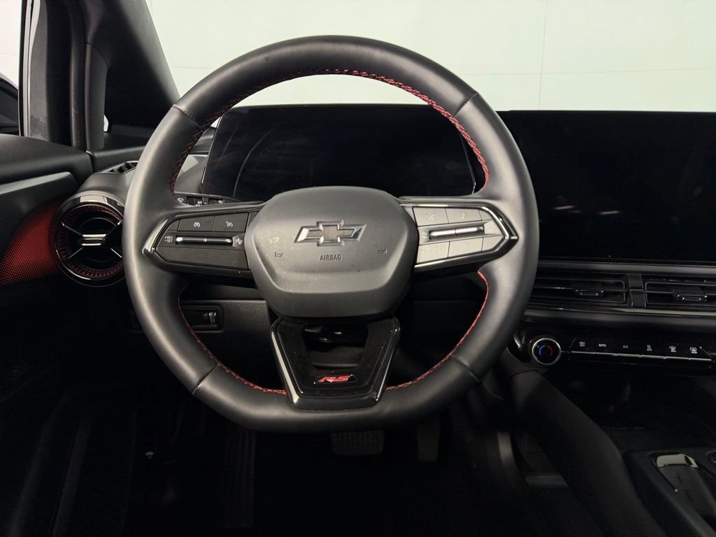 Used 2025 Chevrolet Equinox EV RS image 13