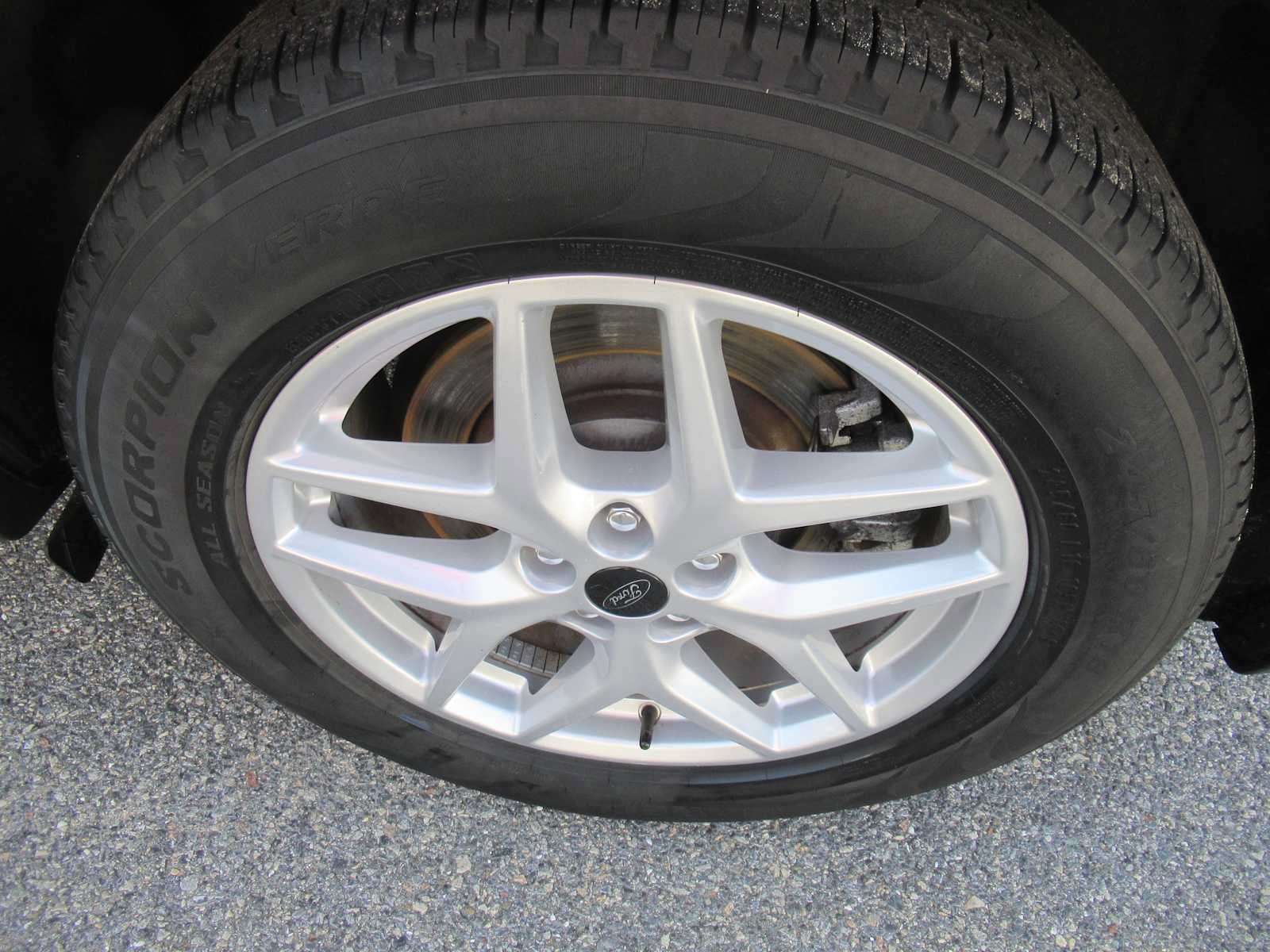 Used 2024 Ford Edge SEL AWD/4WD image 10