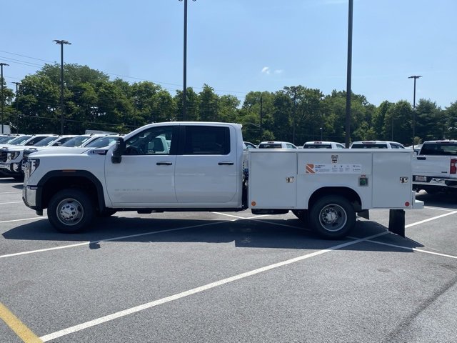 New 2025 GMC Sierra 3500 Pro w/ Convenience Package image 4