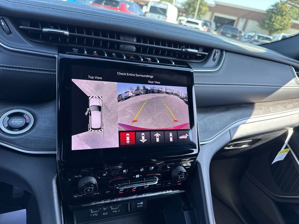 New 2025 Jeep Grand Cherokee Limited 4xe image 25