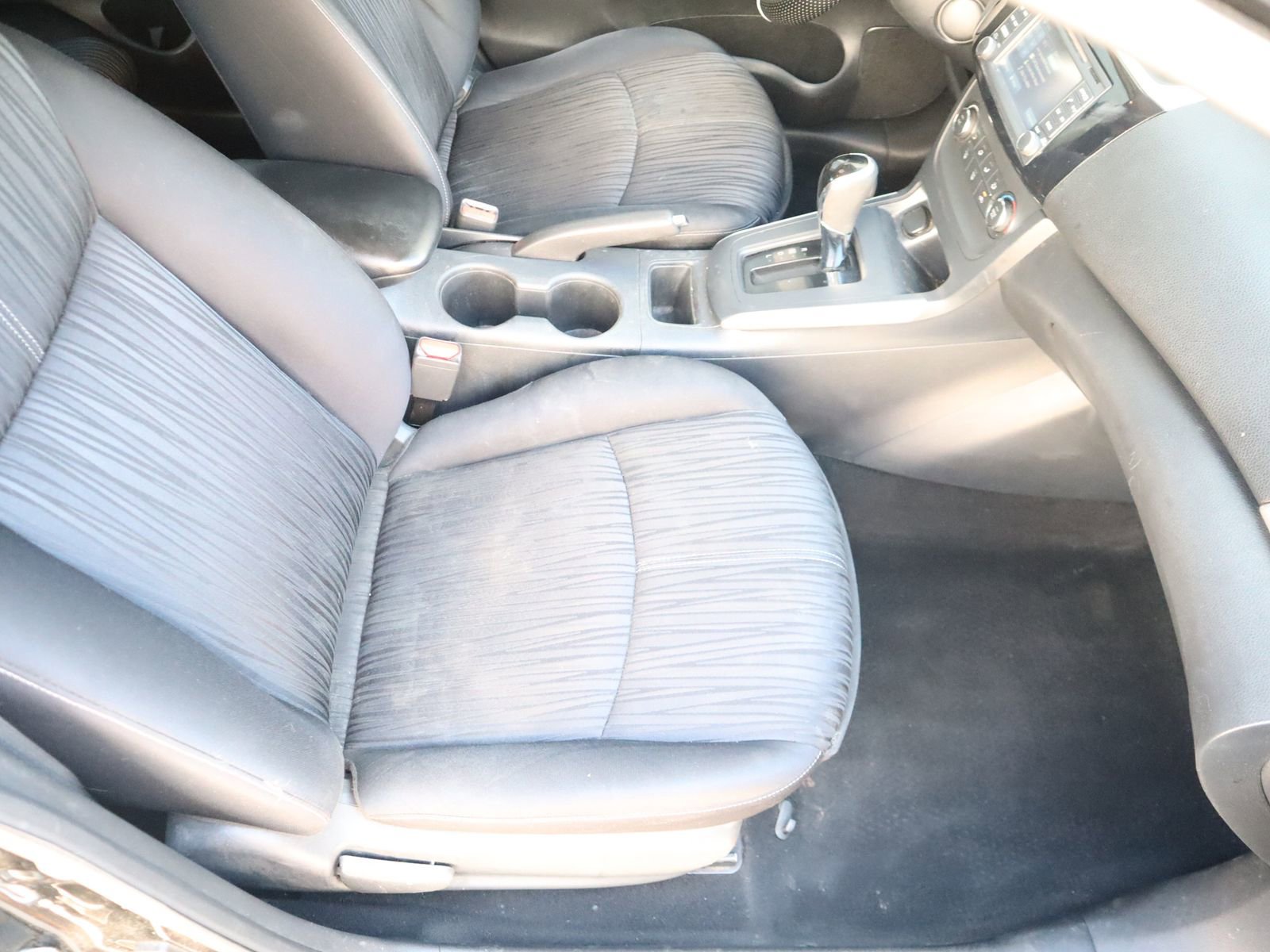 Used 2017 Nissan Sentra SV w/ Driver's Assist Package FWD image 47