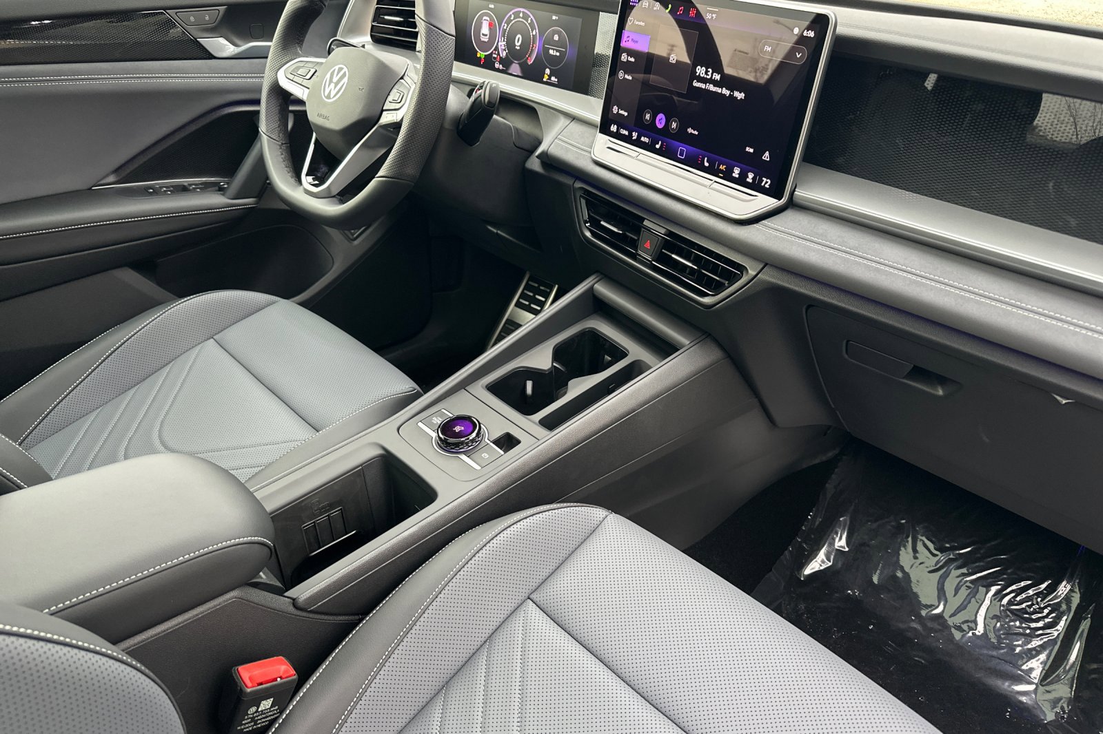 New 2026 Volkswagen Tiguan SE R-Line image 16