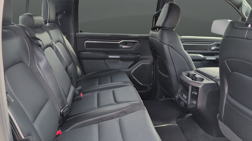 Used 2025 RAM 1500 Laramie AWD/4WD image 27