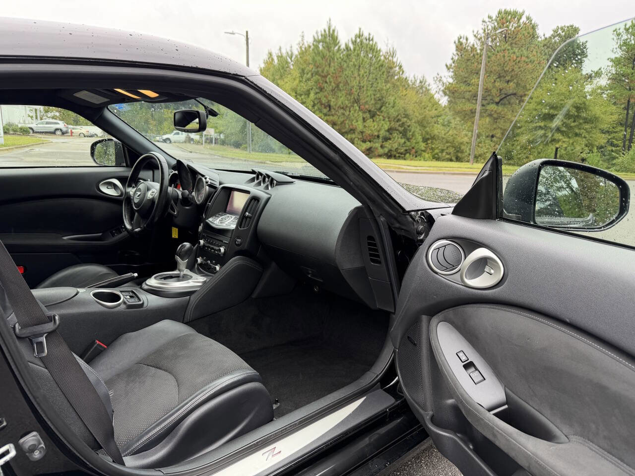 Used 2018 Nissan 370Z Touring image 15