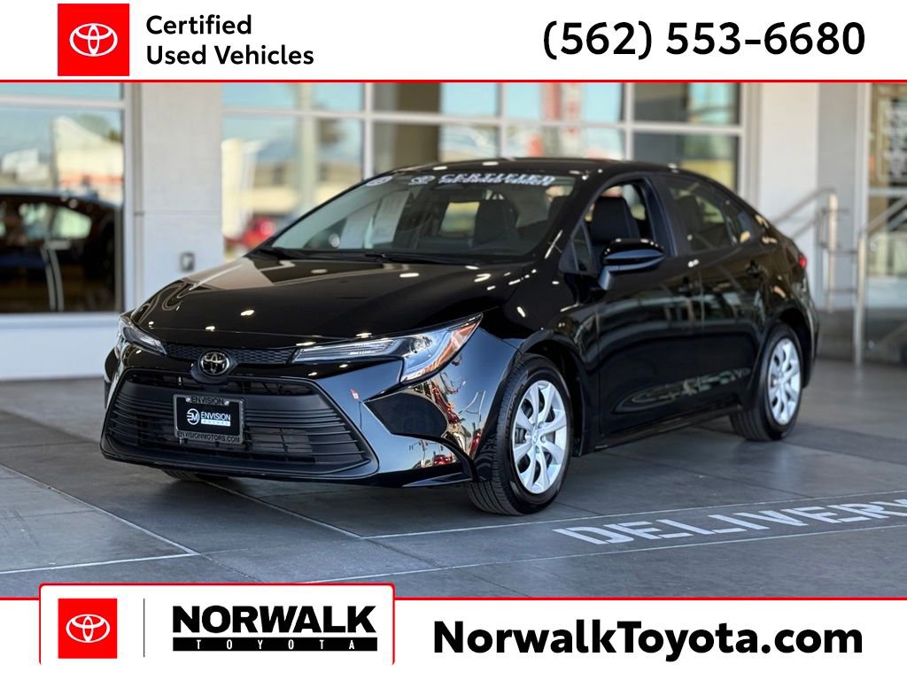 Certified 2025 Toyota Corolla SE