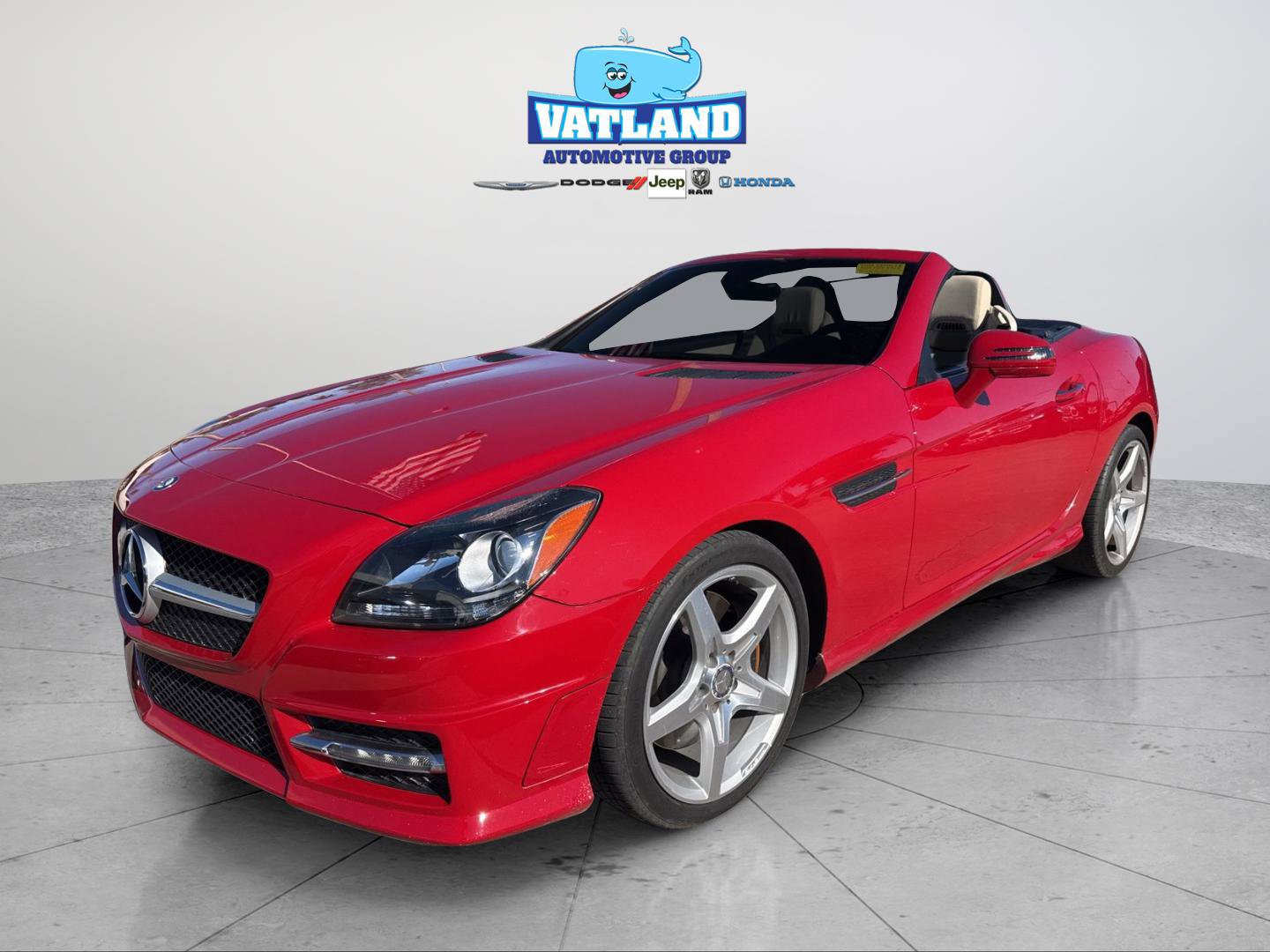Used 2015 Mercedes-Benz SLK 250 w/ Premium Package image 1