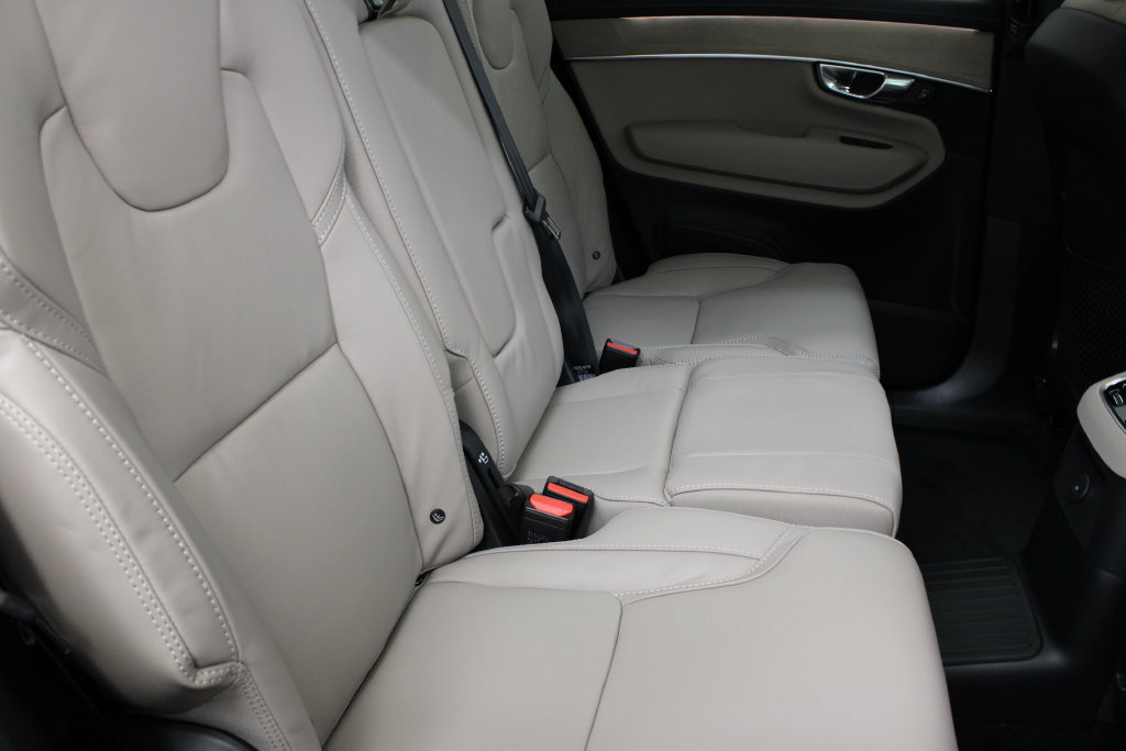New 2026 Volvo XC90 T8 Ultra w/ Protection Package Premier AWD/4WD image 23
